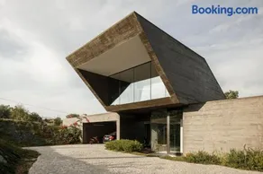 Casa dos Sobreiros by LovelyStay - Image 3