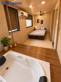 Jacuzzi Room in a shared Villa with Swimming pool - Image 3