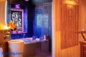 Le Secret de Cléopâtre, Suite de Luxe avec Jacuzzi et Pièce Secrète - Image 2