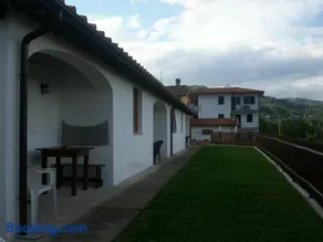 Hermitage Holidays - Image 2