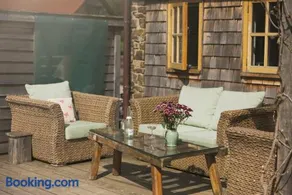 Idyllic countryside cabin with stream and lake - Image 4