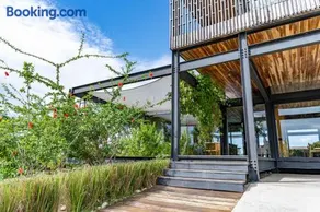 Villa Okeanos - Modern Chic Waterfront Villa with Pool - Image 3