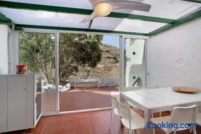 Ferienhaus „Casa Cueva Tejeda 2 Dorm“ mit Meerblick, privater Terrasse & WLAN - Image 2