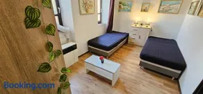 Artist Apartment - Image 5