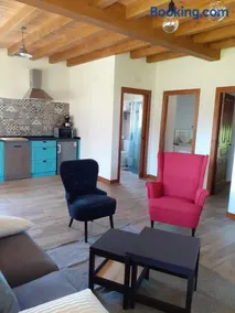 Apartamentos y Casa La Paredana, agroturismo - Image 2