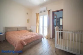 Anna's House - Image 2
