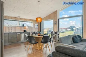 Lovely Holiday Home With Fjord View And Wilderness Bath - Image 5