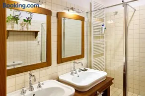 Four-Bedroom Villa Bajer - Image 3