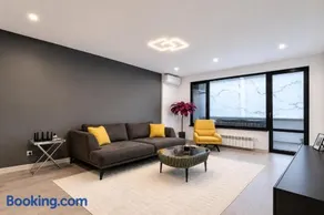 Sofia Luxury Apartment - Image 1