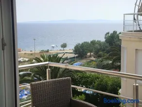 Apartments Holiday - Image 1