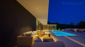 Beautiful She Luxury Villa with view in Groznjan - Image 2