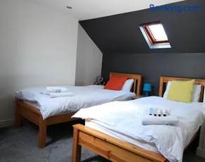 Buller House - Image 4