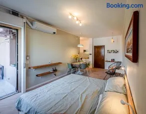 Appartamento con terrazzo alle porte di Como - Image 1