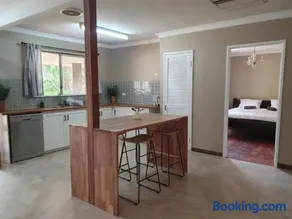 Armadale Home Away From Home - Image 2