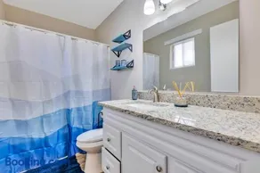 Beautiful House Mins Away From the Airport - Image 2