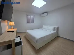 히든스테이 - Image 1