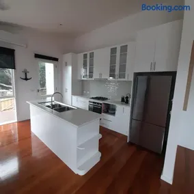 Cosy retreat beach house - Image 2