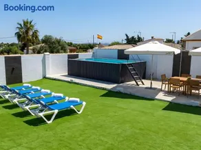 2 Bungalows con Piscina Privada Aire Acondicionado y Garaje - Image 5