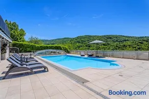 Pool Villa Aurelia /w Sauna & Jacuzzi near Zagreb - Happy Rentals - Image 1