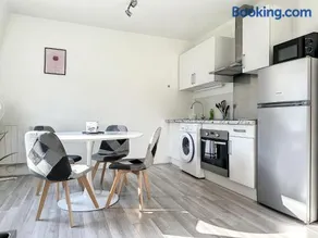 Charmant appartement avec terrasse parking - Image 2