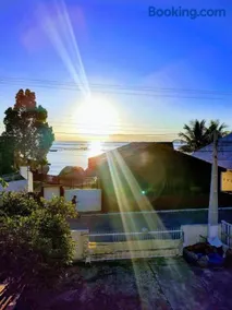 Apartamento completo, equipado, vista Pôr do Sol - Image 1
