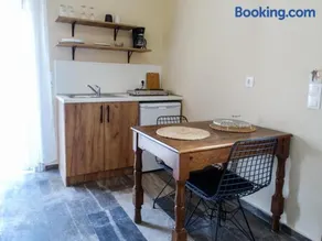 Elena Apartments - Image 4