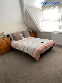 Westdene - Image 2
