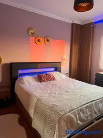 Luxury apartment with a swimming pool - Image 3