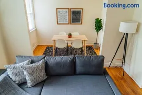 1BR Modern Apt in the Heart of the City - Marshfield G - Image 2