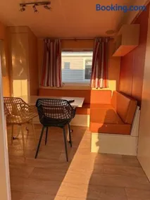 Ferienwohnung mit Pool und Terrasse | Strand in der Nähe | Haustiere sind willkommen - Image 5