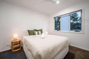 Modern Family Retreat in Ripley Pool & Relaxation - Image 3