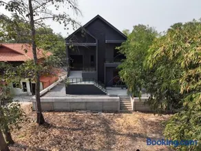 Top Ayutthaya Home of peace the sound of birds - Image 1