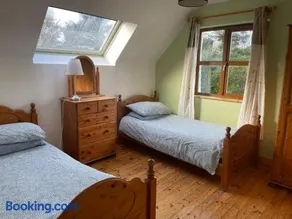 Letterfrack Farm Cottage in village on a farm beside Connemara National Park - Image 2