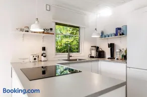 Cozy Summer House Near Beach And Nature - Image 4