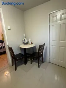 *PRIVATE* Studio 5 minutes from LGA/ US Open - Image 3