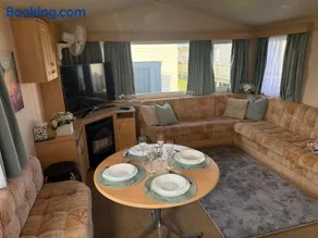 8 Berth Caravan in Chapel St - Image 4