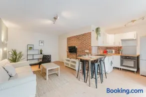 Fully-equipped apartment near the center of Lille - Image 1