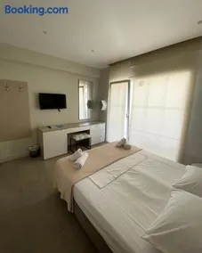 Drimades Blue Rooms - Image 3