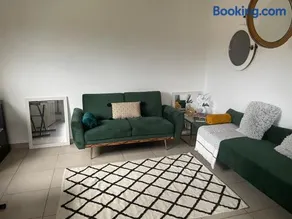 Charming forest and river apartment in Sophia - Image 4