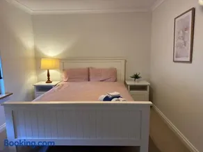 Coastal Retreat - Secret Harbour - Image 3