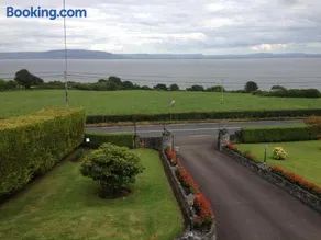 Seawater View Accomadation - Accommodation only - Image 1