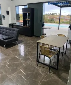 Espaço Mattigor, Chácara mil m2, piscina grande com prainha e vista deslumbrante - Image 2
