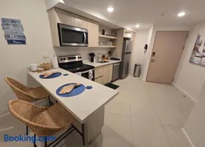 Pacific Point 807- Oceanfront Studio -Rooftop 360- Sunset and Beach Views - Image 2