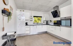 Four-Bedroom Holiday Home Haderslev With A Room Hot Tub 01 - Image 5