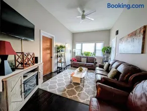 The Avondale Guesthouse - Image 2