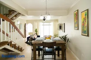 Kingston Vacation Rentals at Delightful Townhouse near Halfway Tree, Kingston - Image 2
