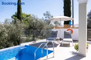 Giardinia Holiday Homes with Private Pool - Image 3
