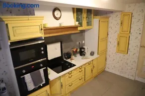 jolie maison dans petit village - Image 2