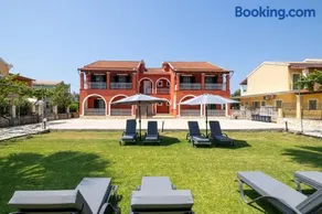 Niki Studios & Apartments - Image 5