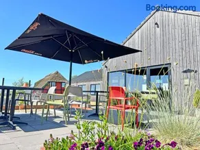 Denmark Outdoor Lodge - Image 2
